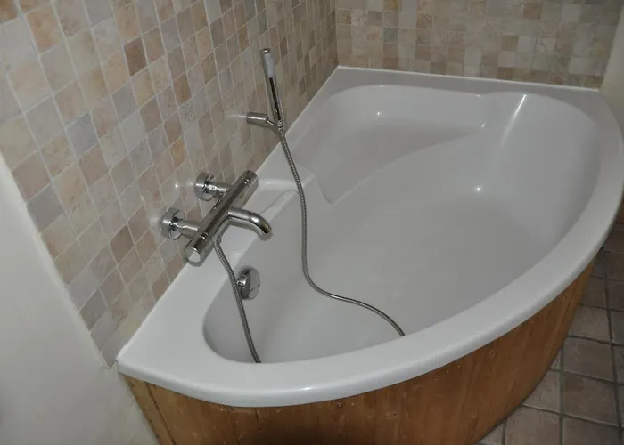 Cortina - 52 - Lumineux - 8 Pers *